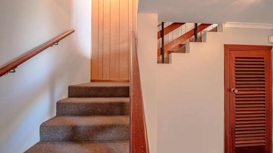 To Let 4 Bedroom Property for Rent in Gordons Bay Village Western Cape